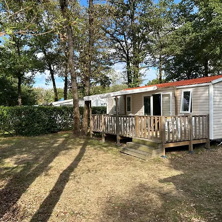 Camping Mobil-home 6 Pers Proche Puy Dufou La Boissiere-de-Montaigu
